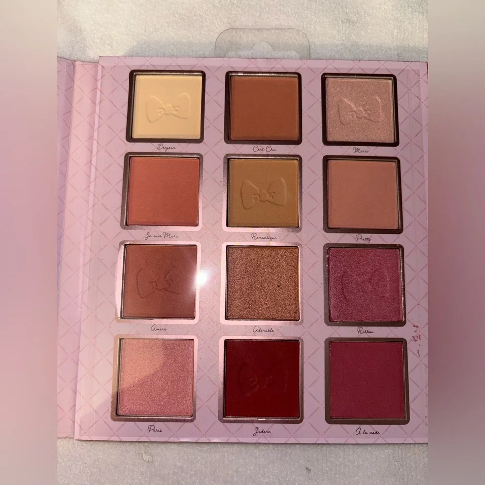 Disney Aristocats Marie Pink and Rose gold decorative Eyeshadow Palette